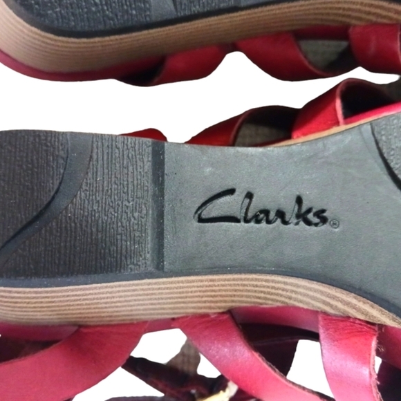 Clarks Bendables Red Gladiator Sandals Wedge Heel Strappy Sandal - Picture 9 of 12